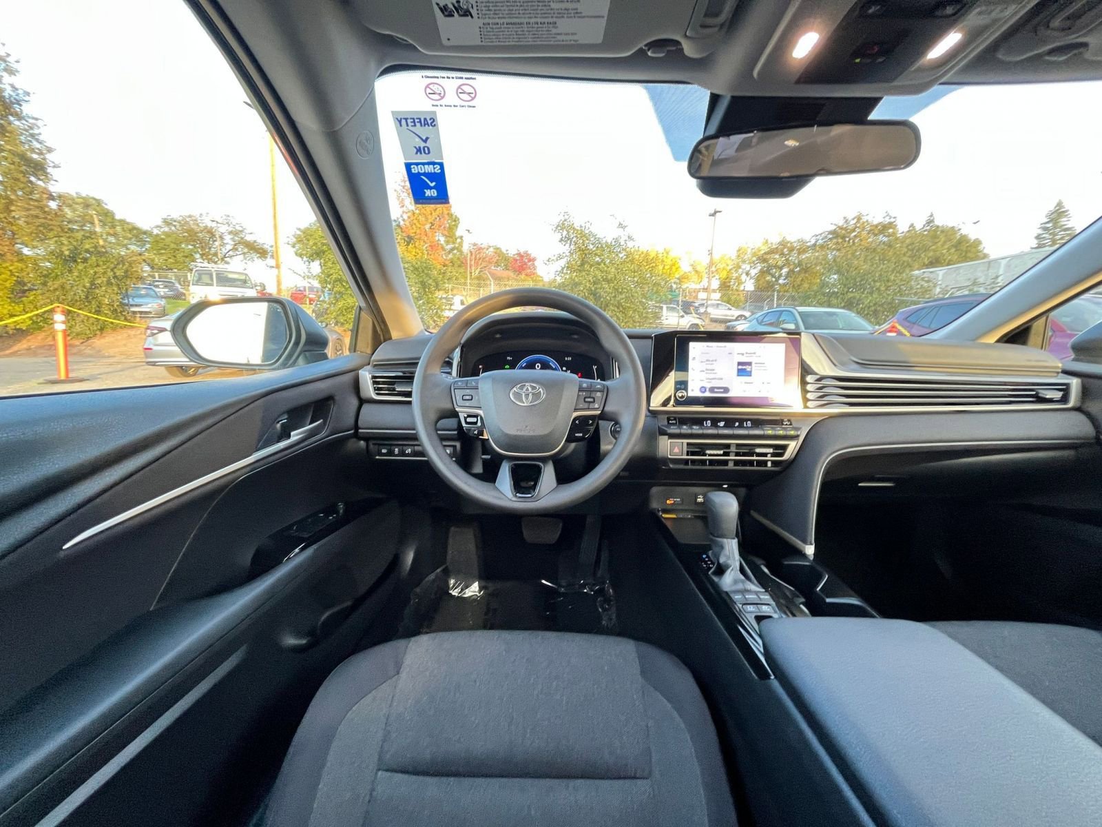 Used 2025 Toyota Camry LE image 33