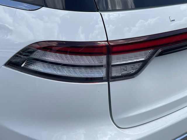 New 2026 Lincoln Aviator AWD image 10