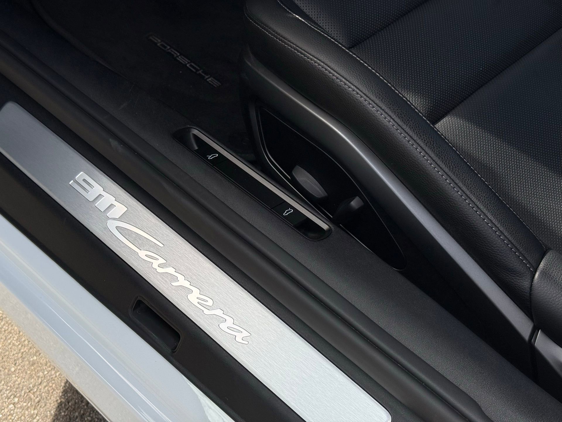 Certified 2024 Porsche 911 Carrera image 28