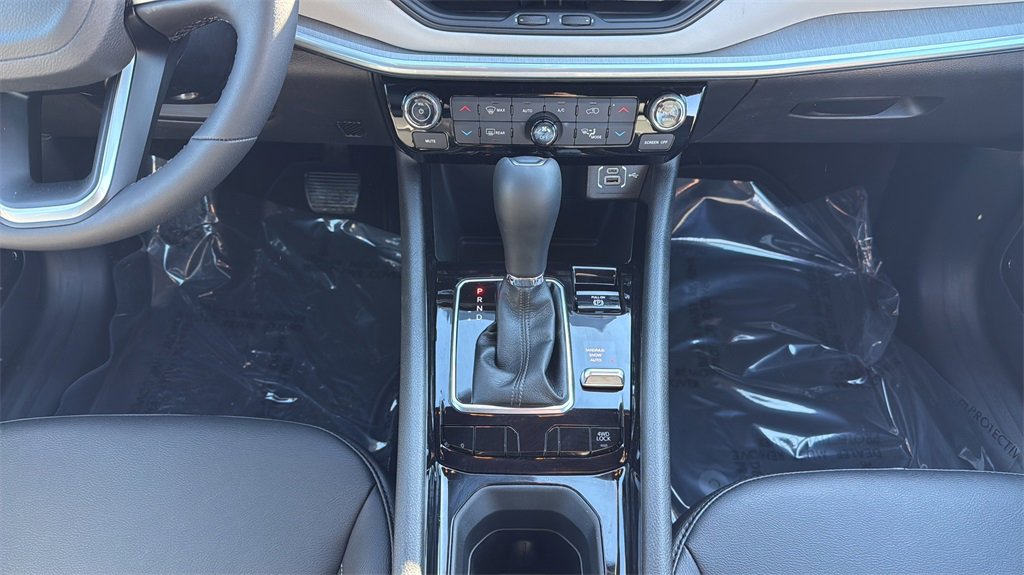 New 2026 Jeep Compass Limited image 17