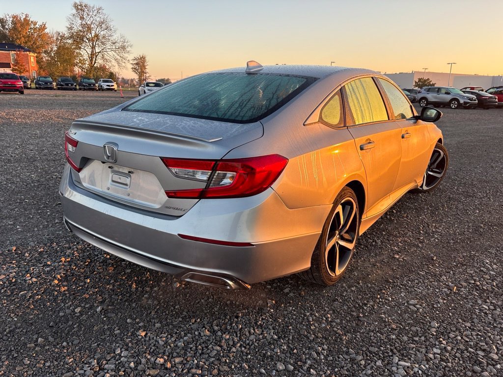 Used 2018 Honda Accord Sport image 10
