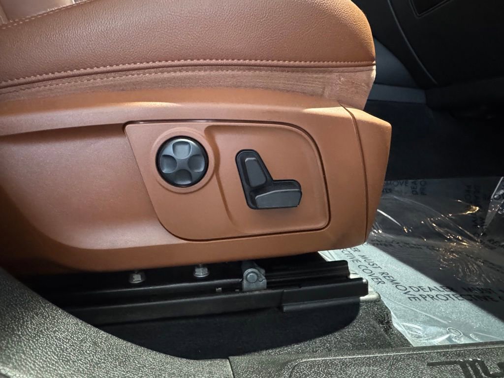 Used 2019 Maserati Levante image 27