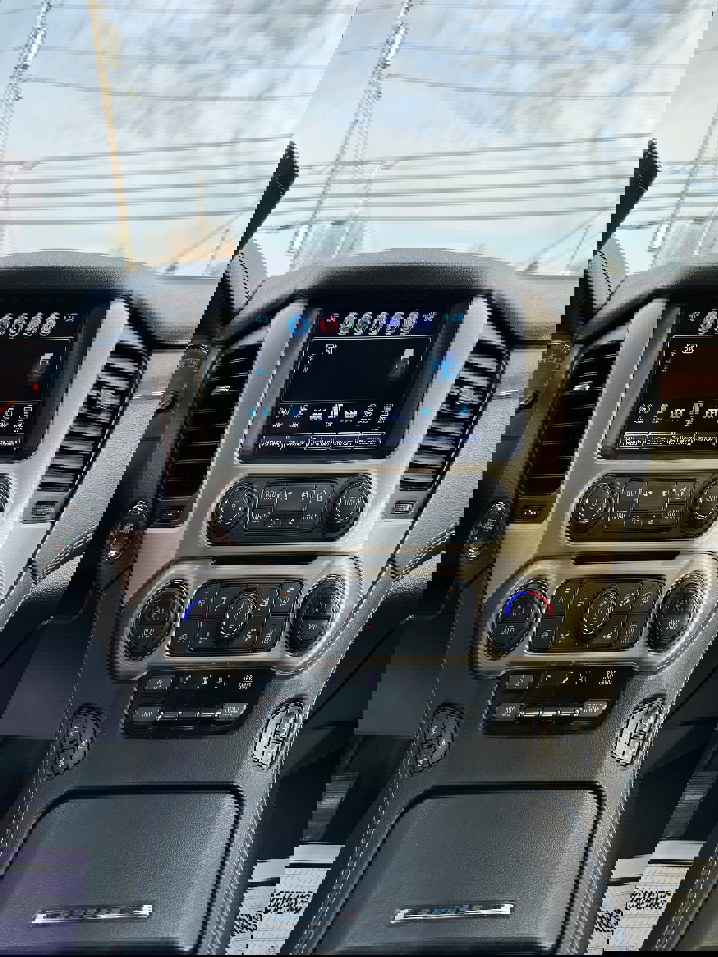 Used 2019 GMC Yukon Denali w/ Denali Ultimate Package image 15