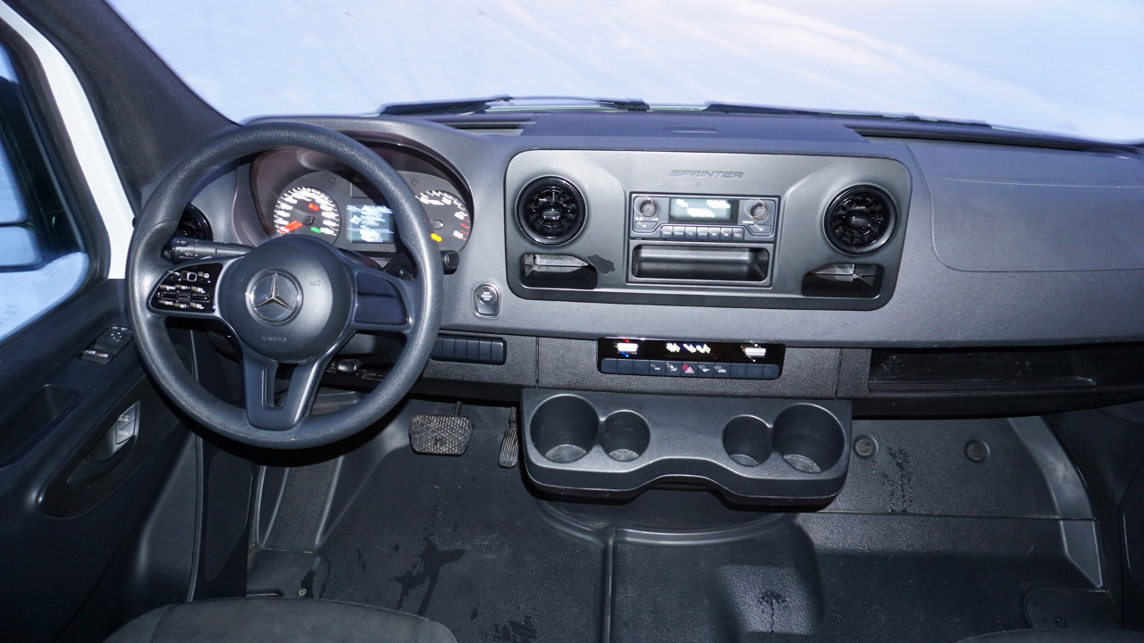 Used 2020 Mercedes-Benz Sprinter 2500 w/ Driver Convenience Package image 15