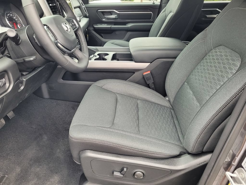 New 2026 RAM 1500 Big Horn AWD/4WD image 6