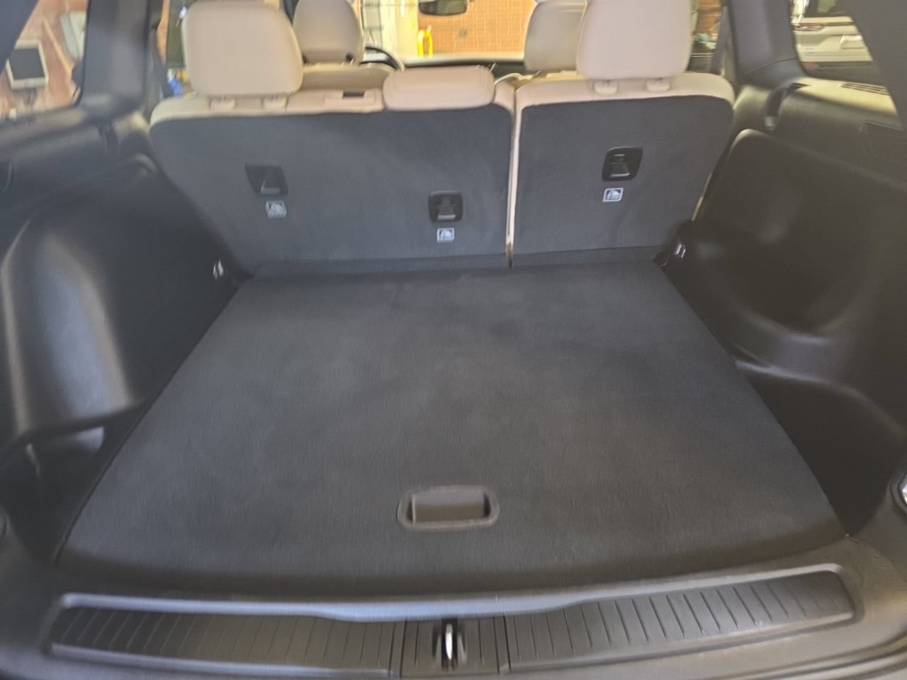 Used 2023 Jeep Grand Cherokee Limited RWD image 13