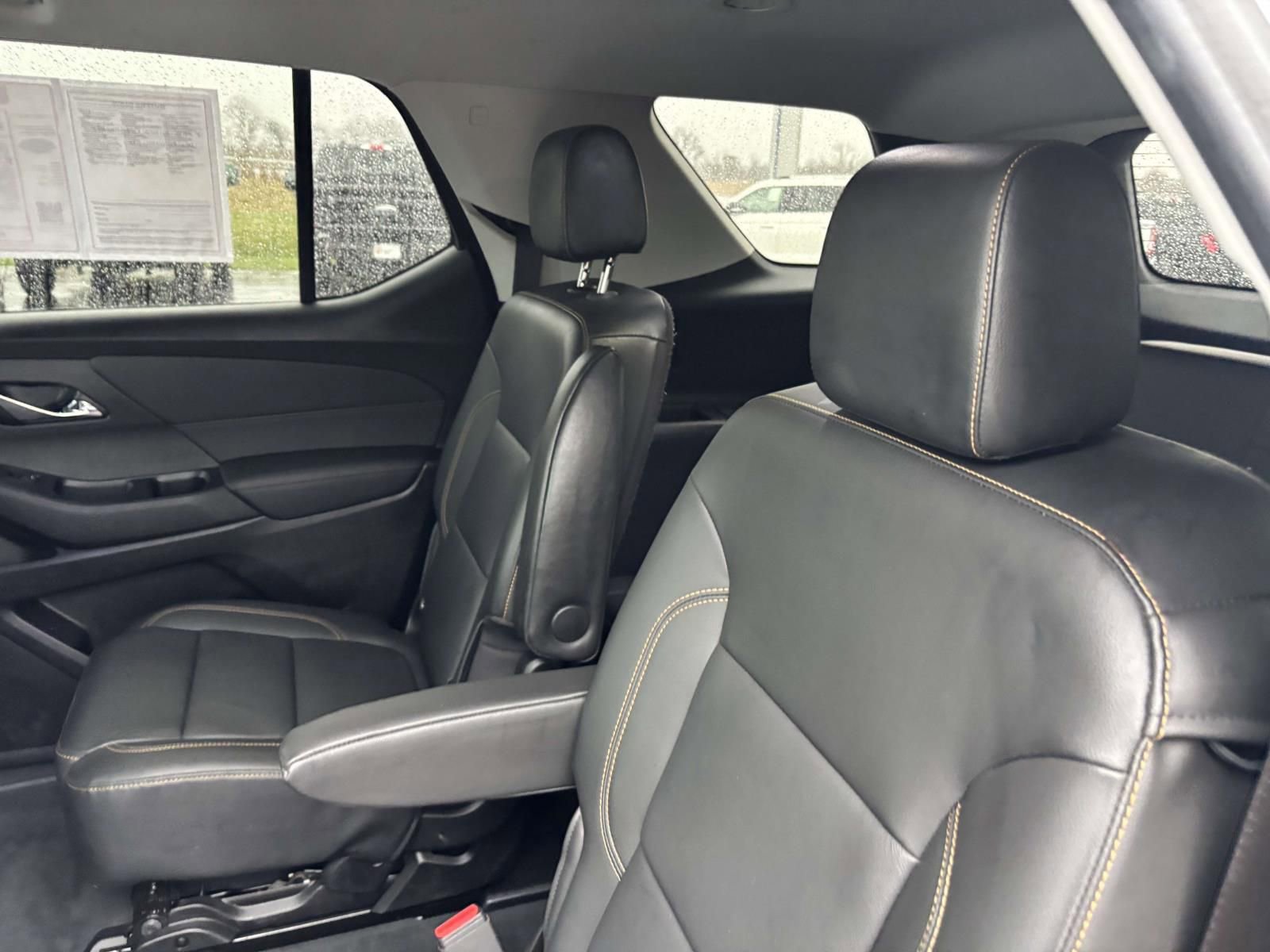 Used 2021 Chevrolet Traverse RS image 29