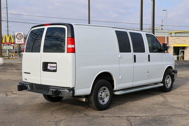 Used 2024 Chevrolet Express 2500 w/ Driver Convenience Package image 3