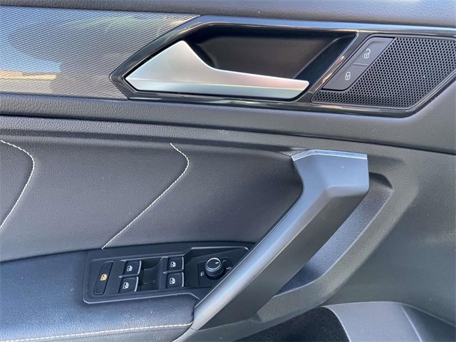 Used 2022 Volkswagen Tiguan SE image 18