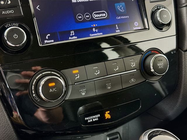 Used 2019 Nissan Rogue S AWD/4WD image 17