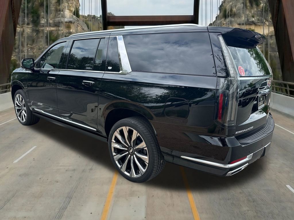 New 2026 Cadillac Escalade ESV Luxury AWD/4WD image 8