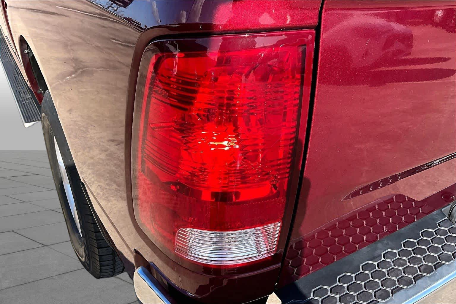 Used 2019 RAM 1500 Tradesman w/ Chrome Appearance Group RWD image 29