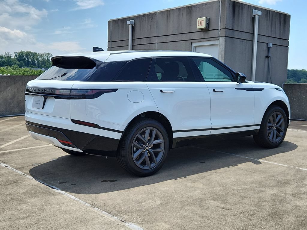 Certified 2026 Land Rover Range Rover Velar Dynamic SE AWD/4WD image 2