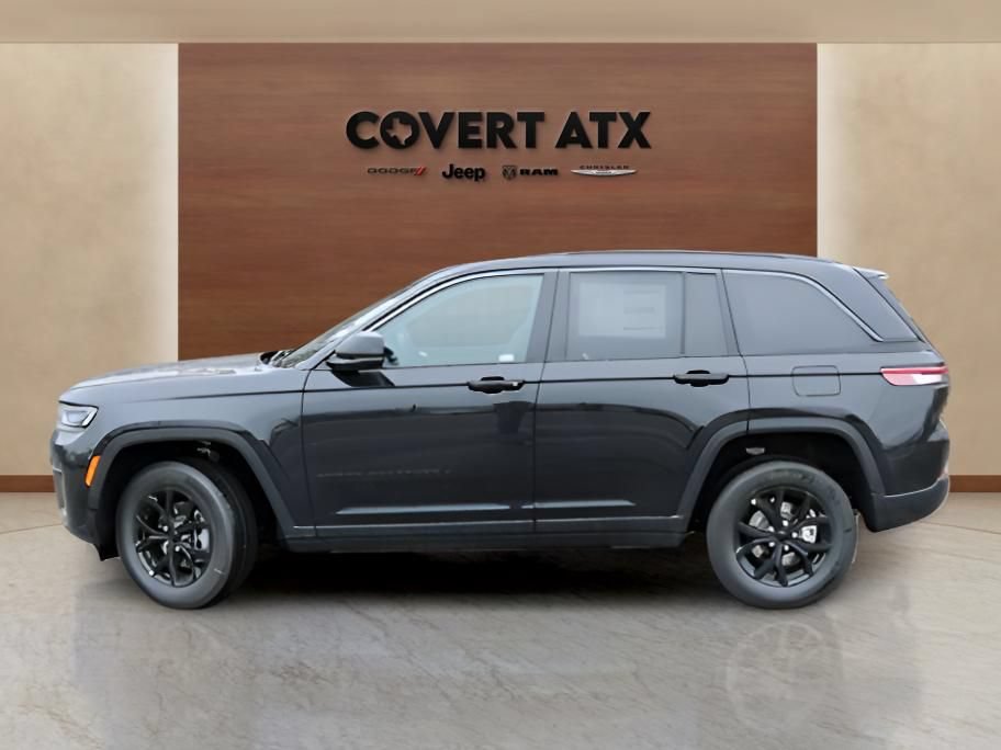 New 2026 Jeep Grand Cherokee Altitude AWD/4WD image 2