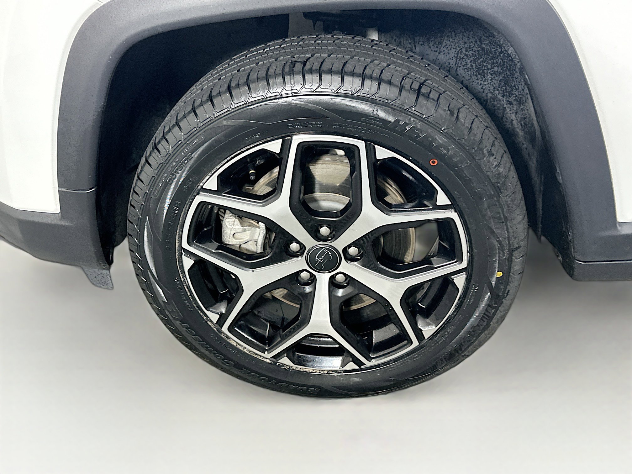 Used 2025 Jeep Compass Limited image 11