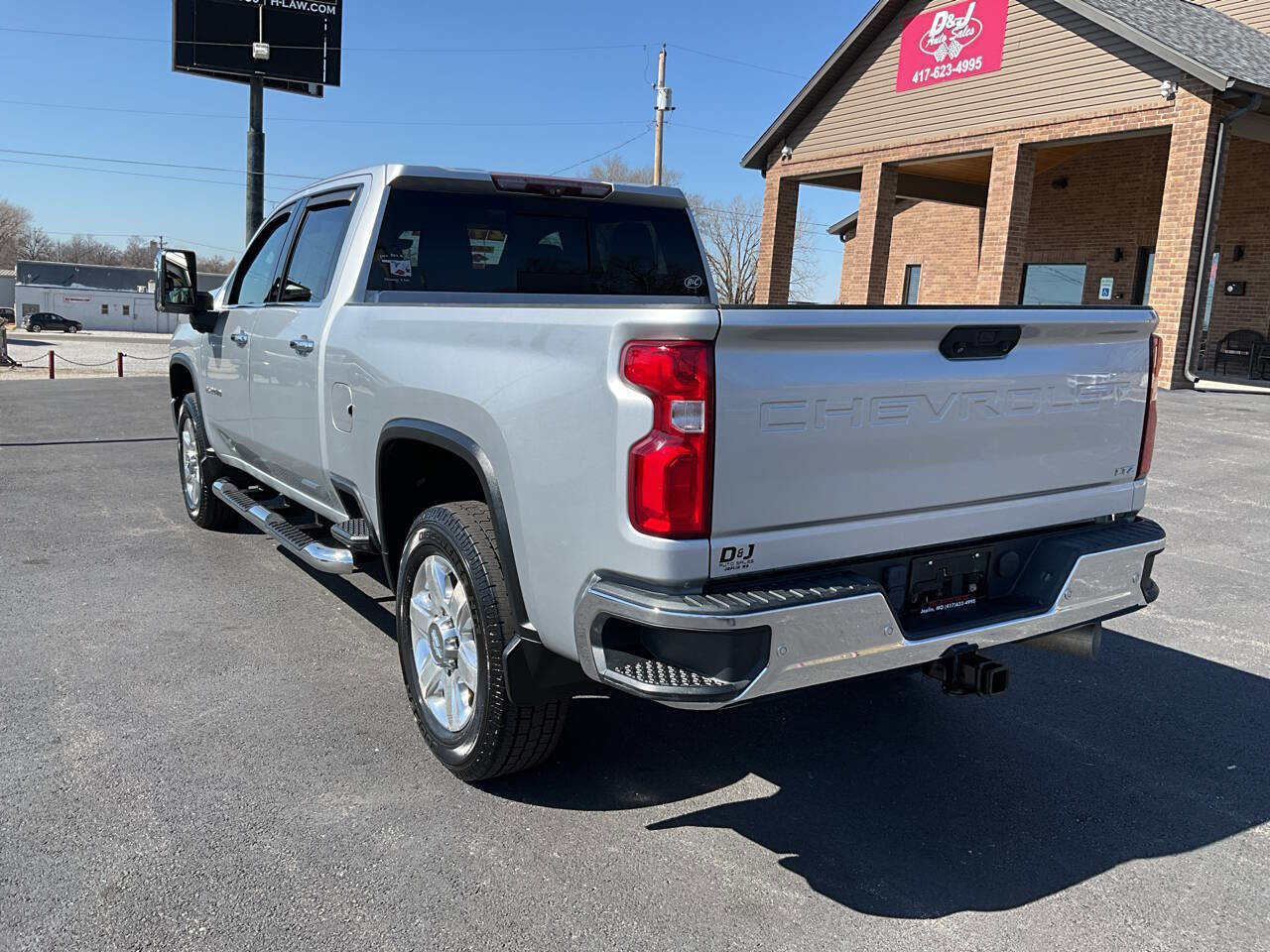 Used 2020 Chevrolet Silverado 2500 LTZ w/ LTZ Premium Package image 3