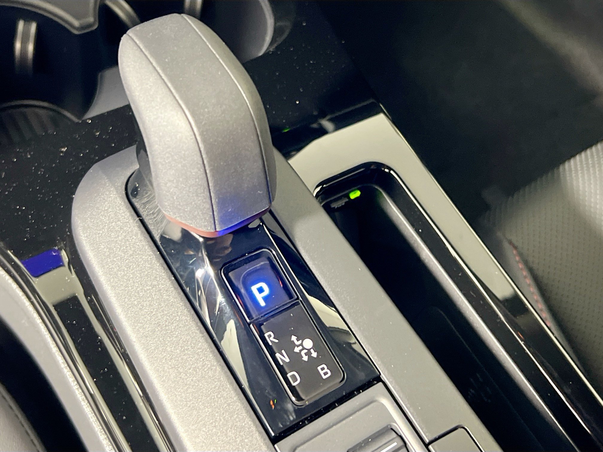 New 2026 Toyota Prius Plug-In Hybrid FWD image 24