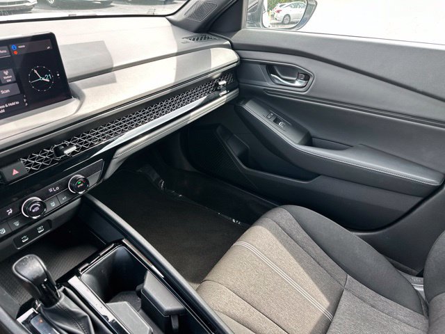 Used 2023 Honda Accord Sport image 28