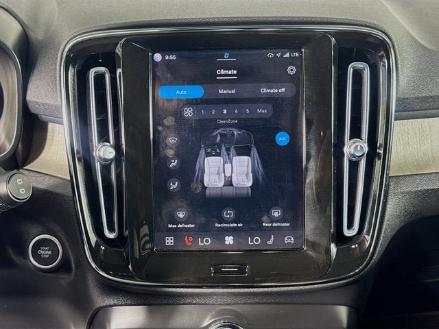 Used 2023 Volvo XC40 B5 Plus w/ Driver Assist Package AWD/4WD image 14