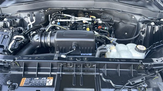 Used 2021 Ford Explorer XLT w/ Equipment Group 202A image 25