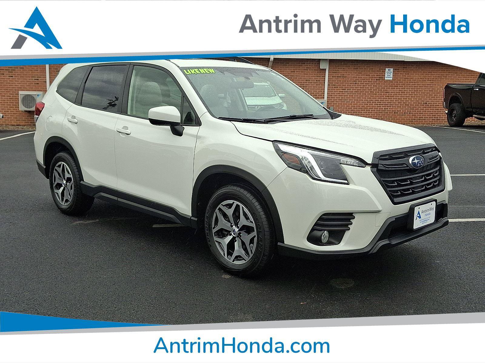 Used 2023 Subaru Forester Premium AWD/4WD image 1