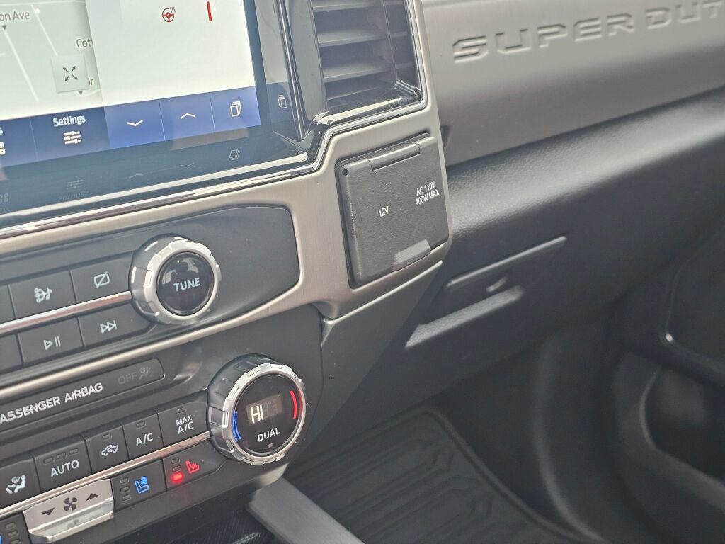Certified 2022 Ford F350 Platinum w/ Tremor Off-Road Package image 29
