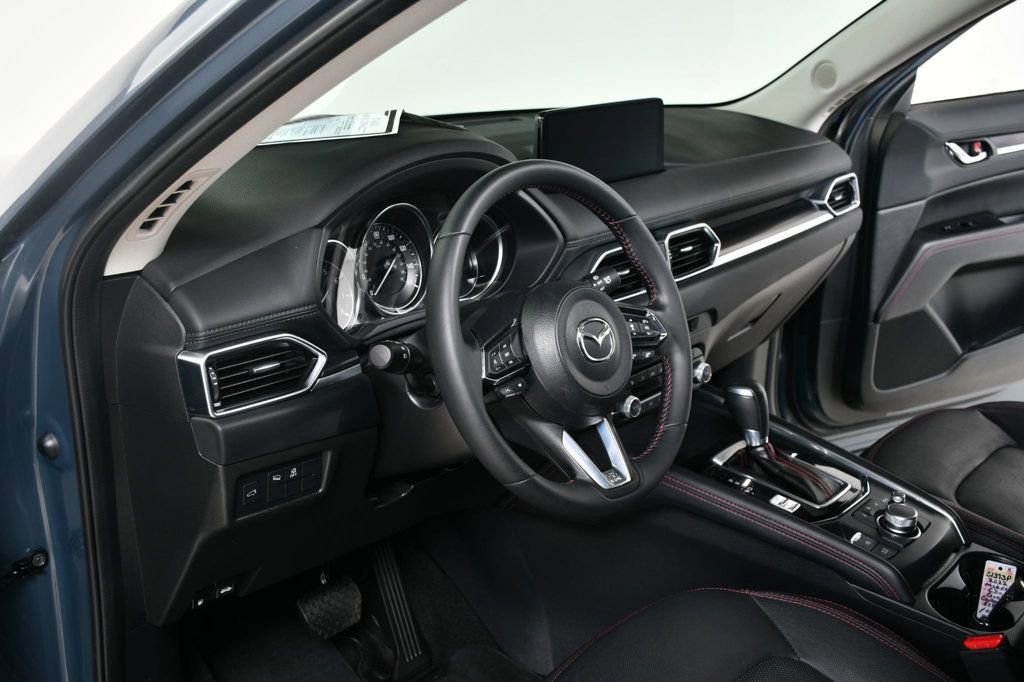 Used 2022 MAZDA CX-5 Carbon Edition image 26