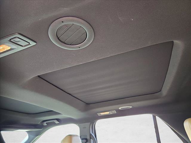 Used 2017 Ford Explorer Limited w/ Equipment Group 301A FWD image 19