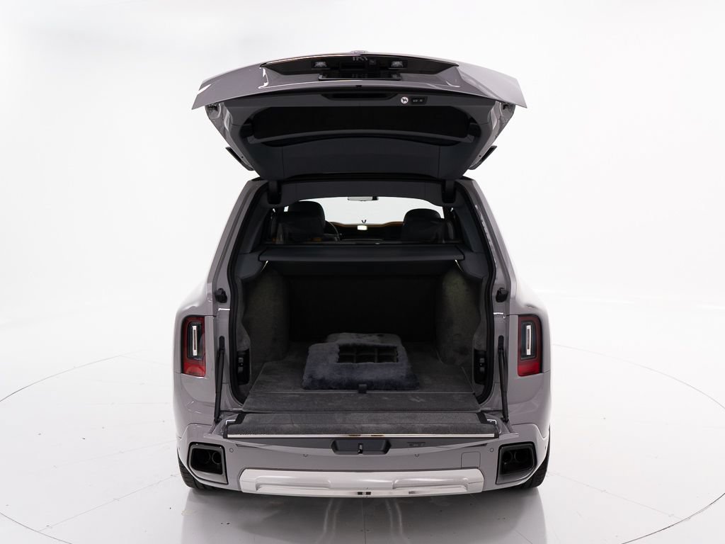 New 2027 Rolls-Royce Cullinan Black Badge AWD/4WD image 52