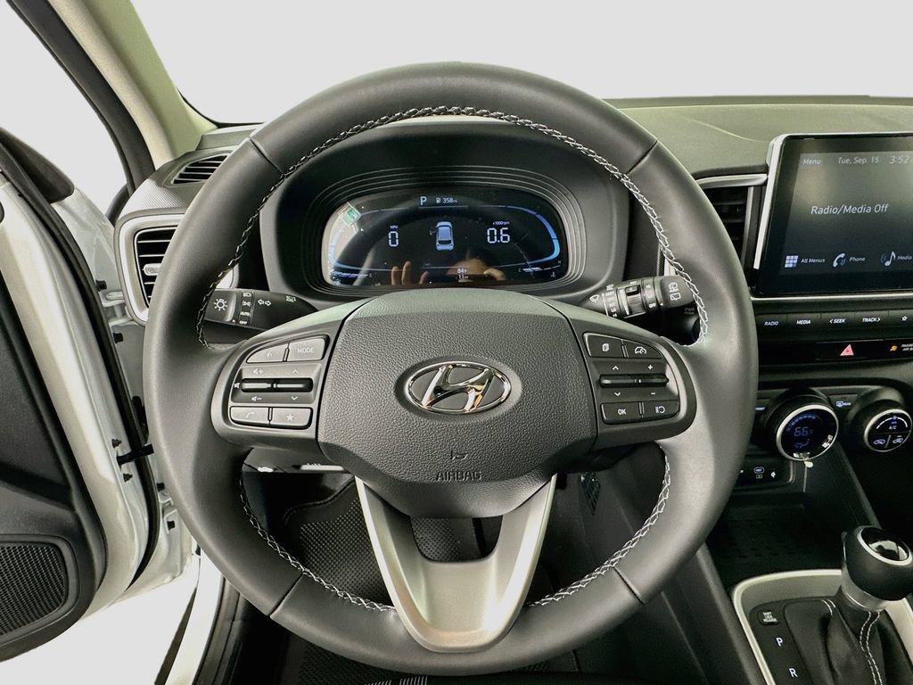 New 2026 Hyundai Venue SEL FWD image 10