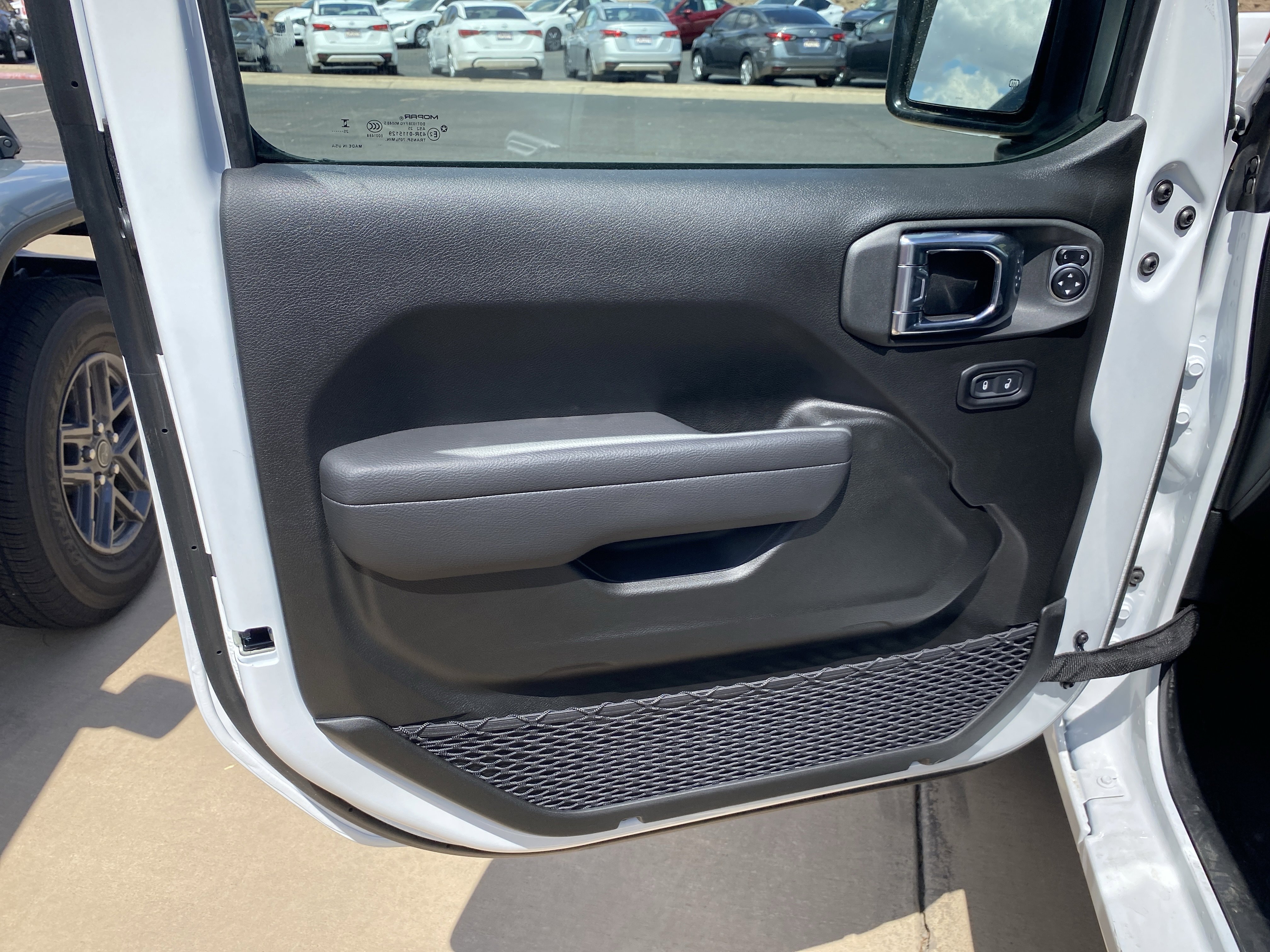 New 2025 Jeep Gladiator Sport image 7