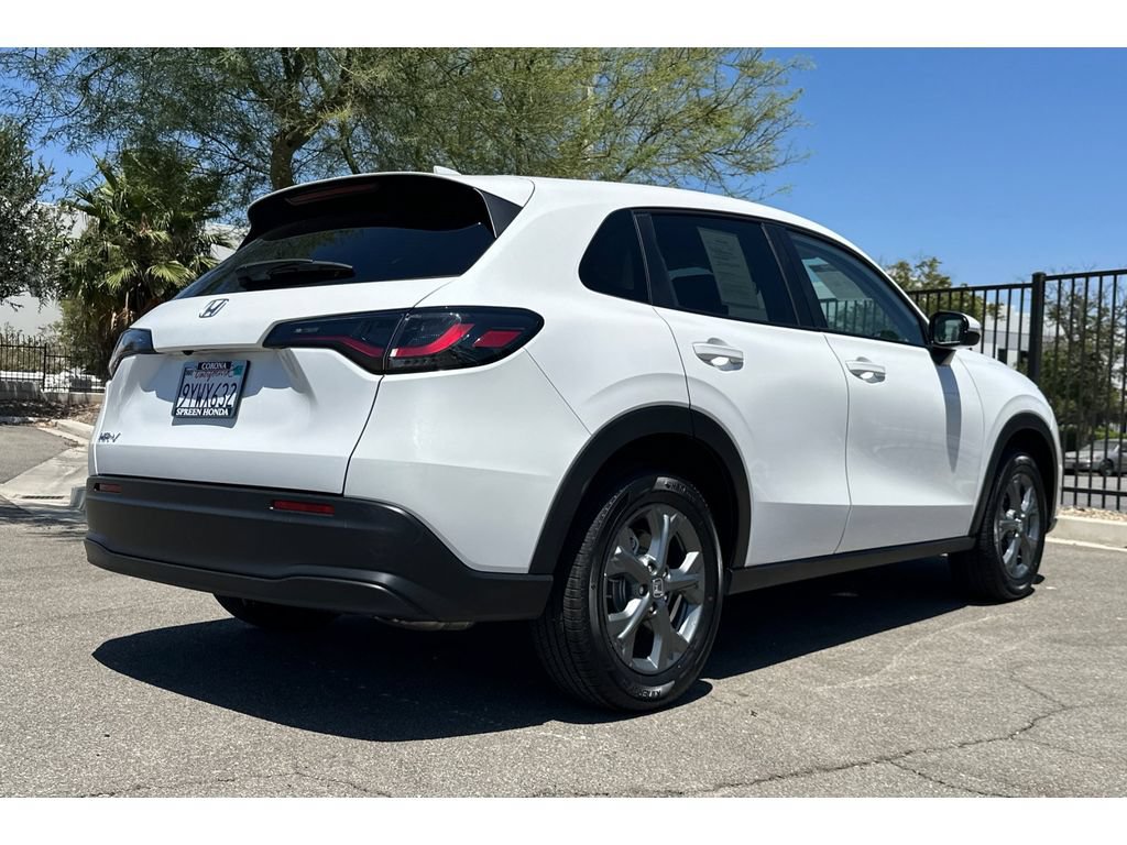 Used 2027 Honda HR-V LX image 6