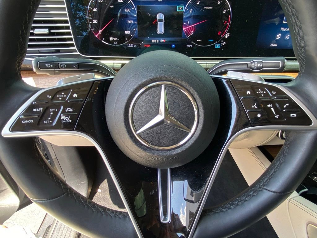 Used 2025 Mercedes-Benz GLE 350 4MATIC w/ AMG Line Exterior image 18