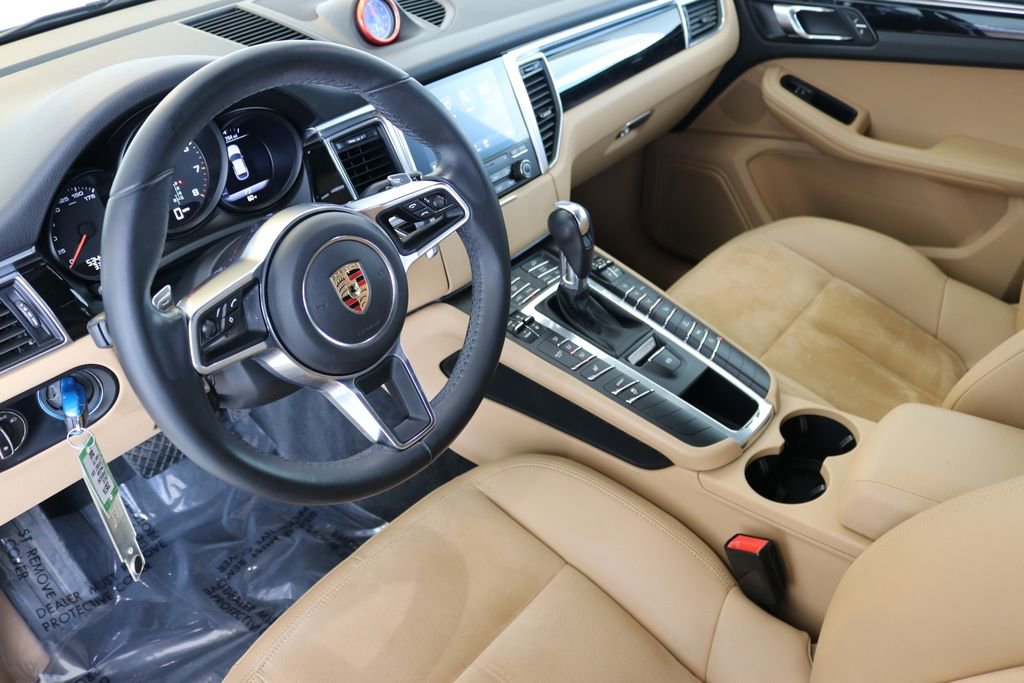 Used 2018 Porsche Macan Sport Edition image 19