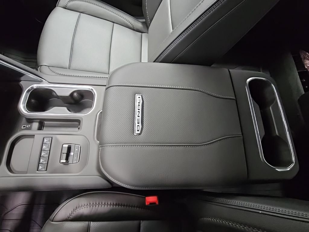 New 2026 GMC Sierra 2500 Denali w/ Denali Reserve Package image 21