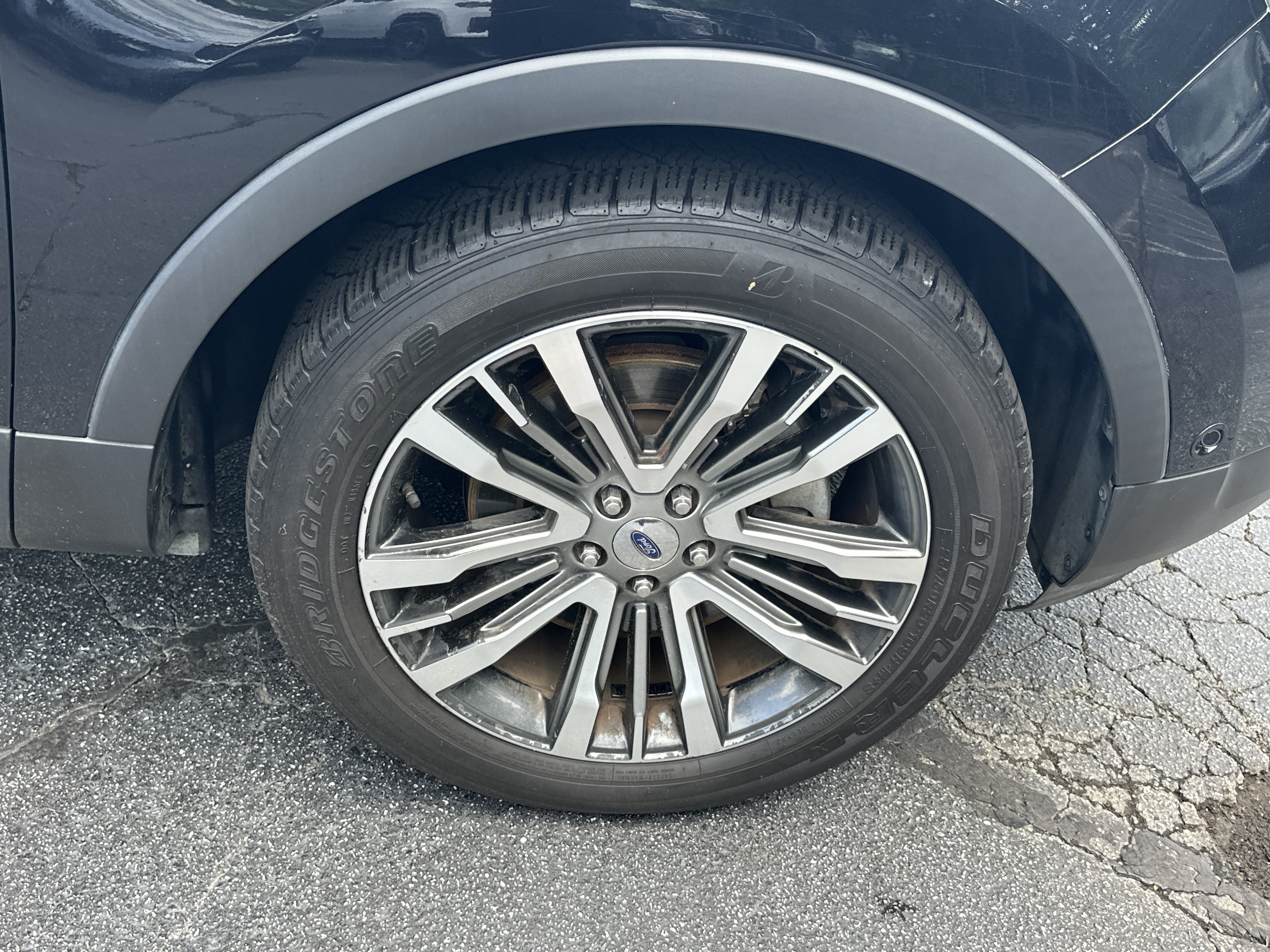 Used 2017 Ford Explorer Platinum AWD/4WD image 14
