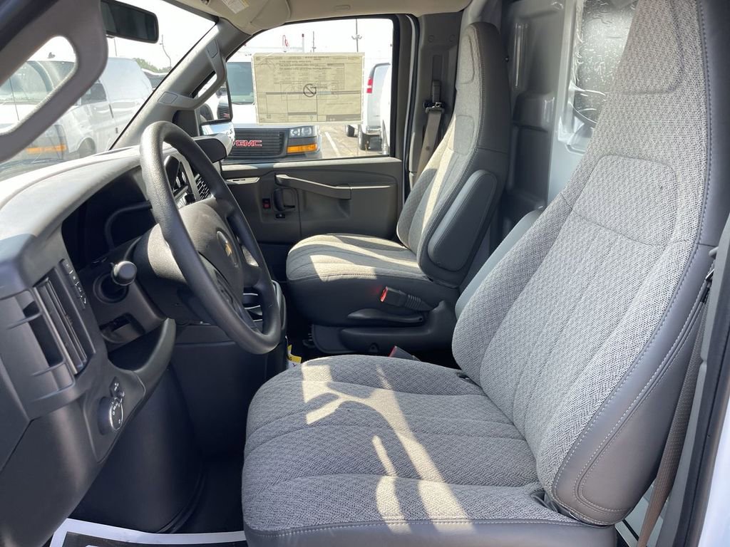 New 2025 Chevrolet Express 3500 w/ Power Convenience Package RWD image 7
