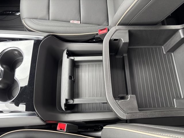 New 2026 Chevrolet Suburban Premier AWD/4WD image 26