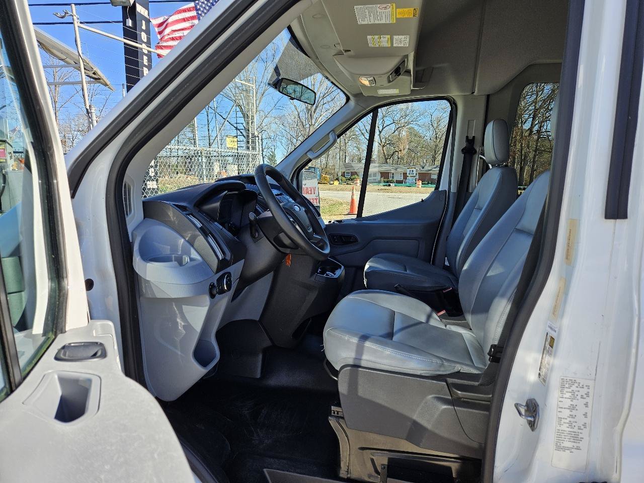 Used 2019 Ford Transit 350 XL RWD image 11