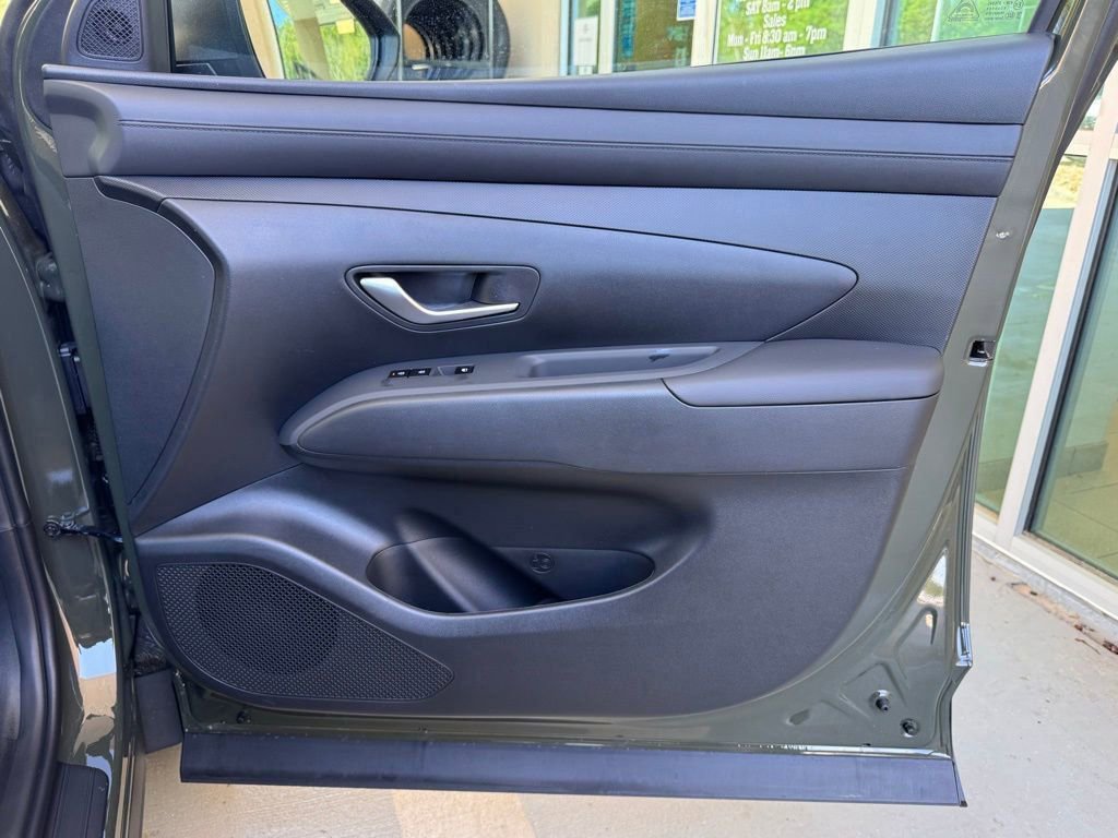 New 2026 Hyundai Tucson SE image 17