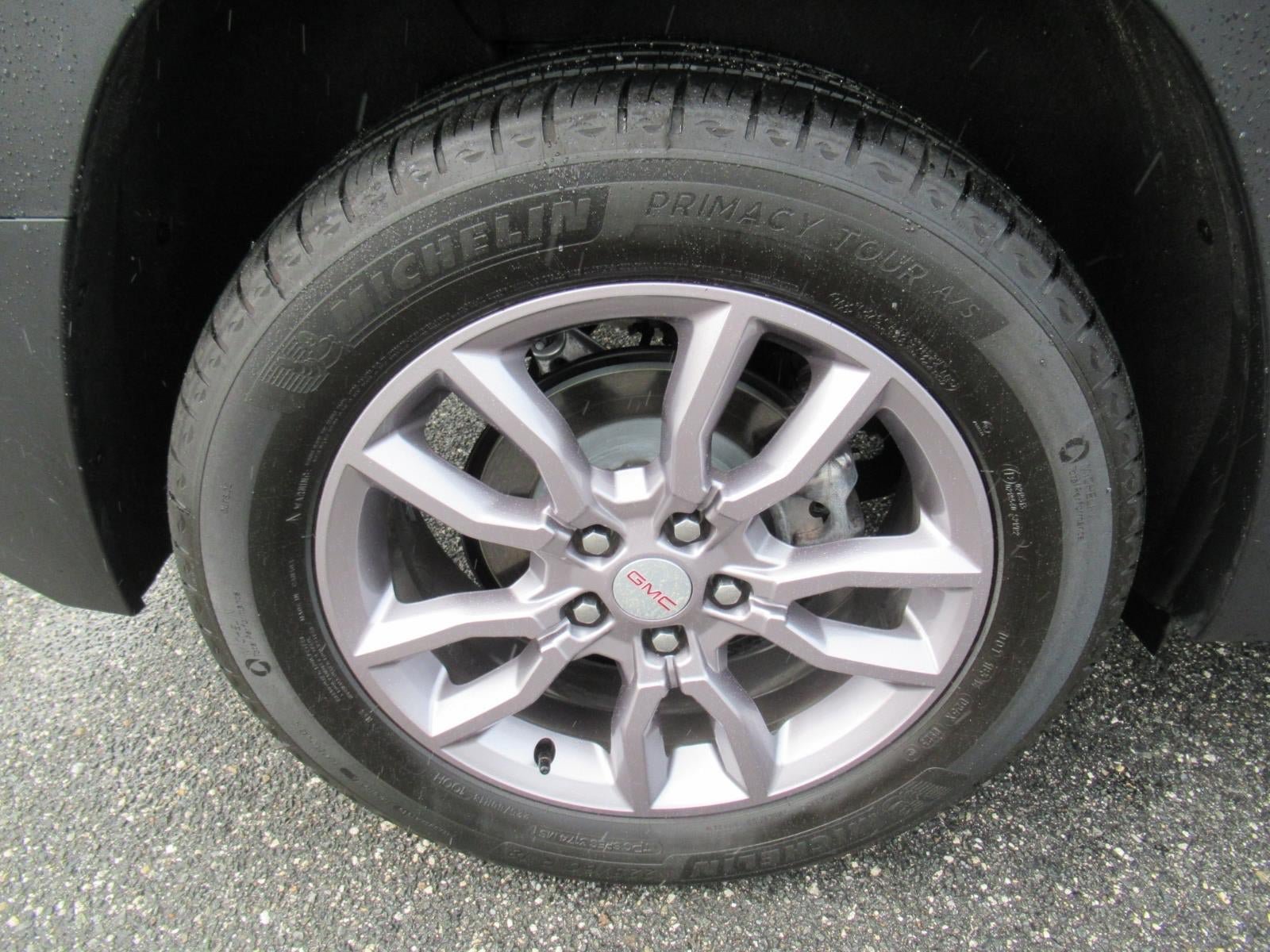 Used 2024 GMC Terrain SLT w/ Infotainment Package II FWD image 8