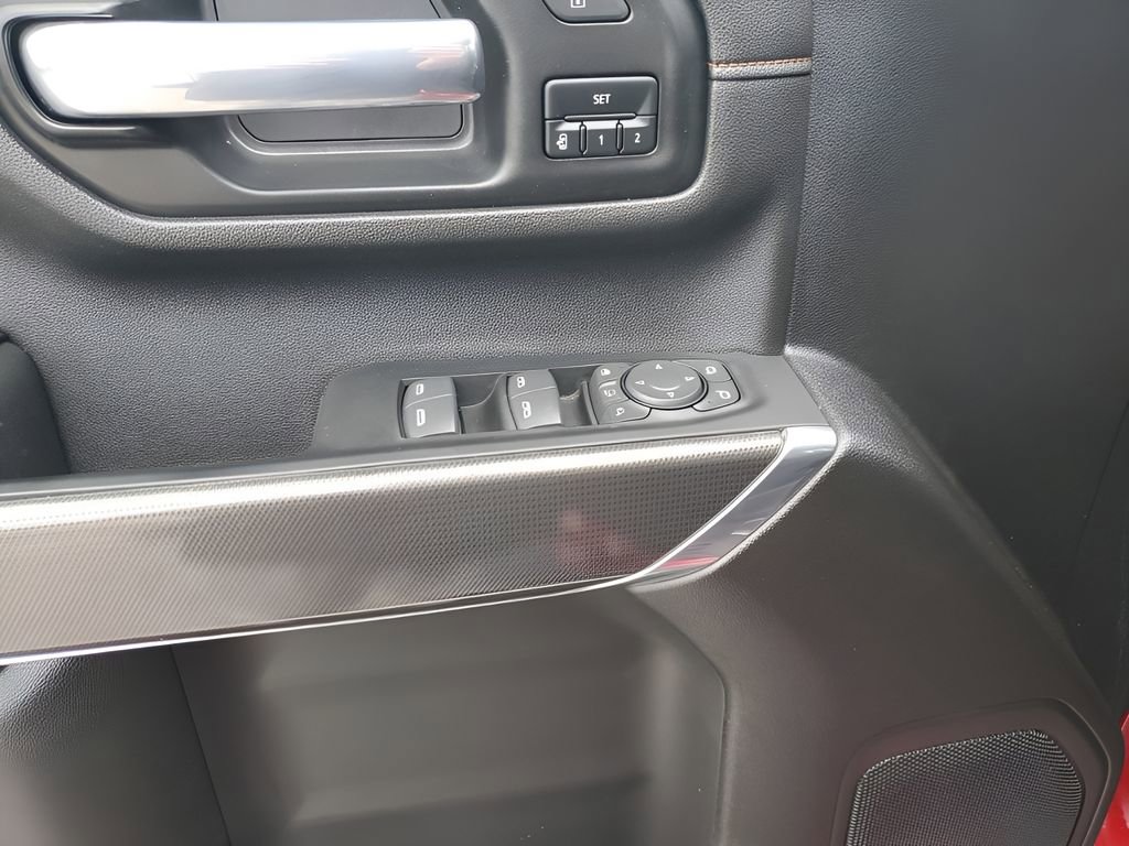 Used 2021 GMC Sierra 2500 AT4 image 27