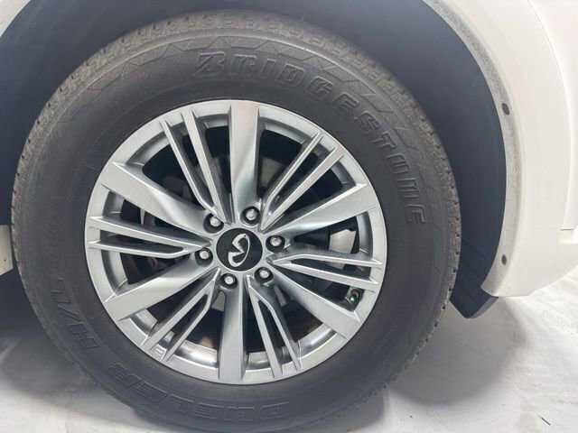 Used 2019 INFINITI QX80 Luxe image 4