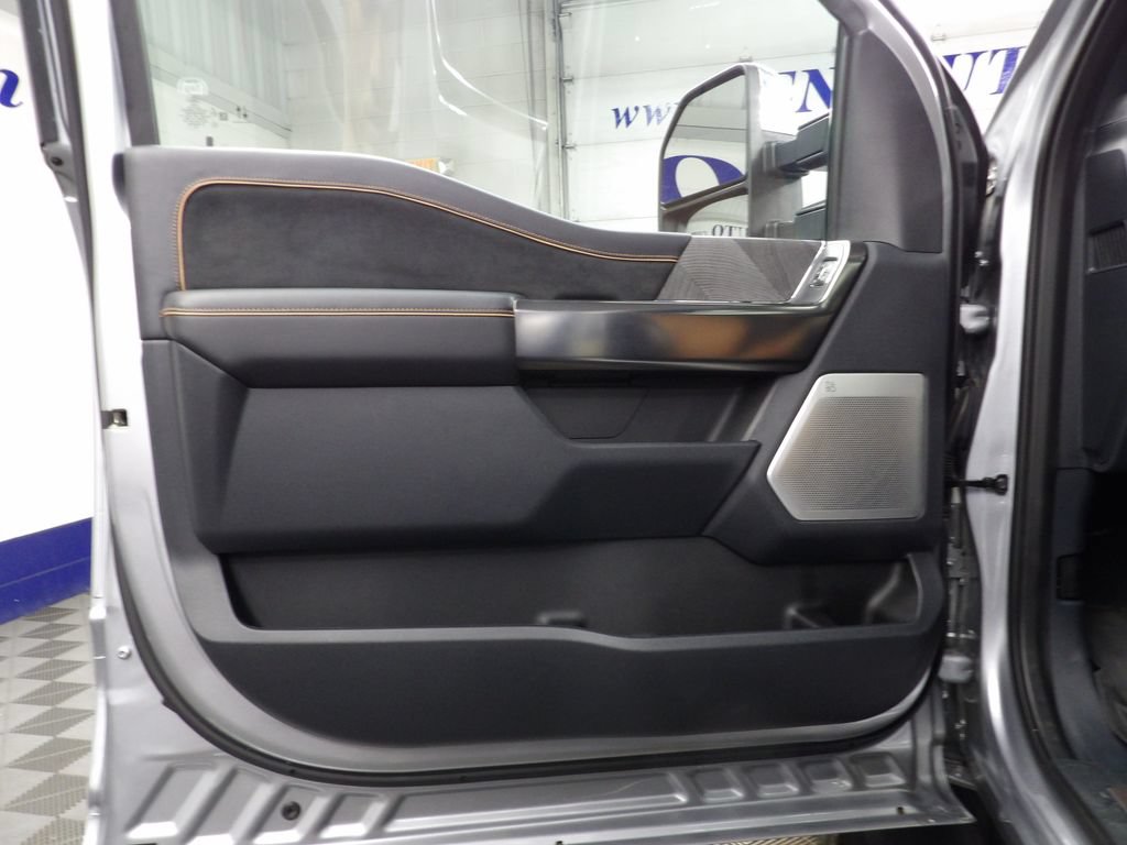 Used 2023 Ford F450 Platinum w/ FX4 Off-Road Package AWD/4WD image 63