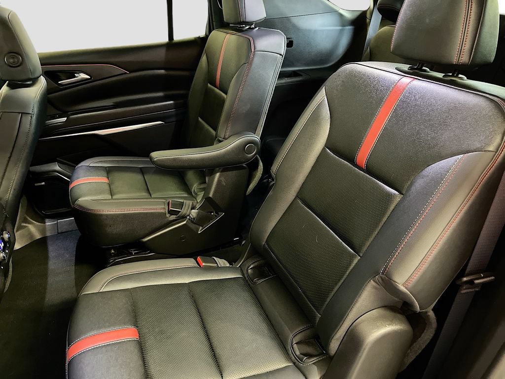 Used 2025 Chevrolet Traverse RS w/ LPO, Floor Liner Package AWD/4WD image 26