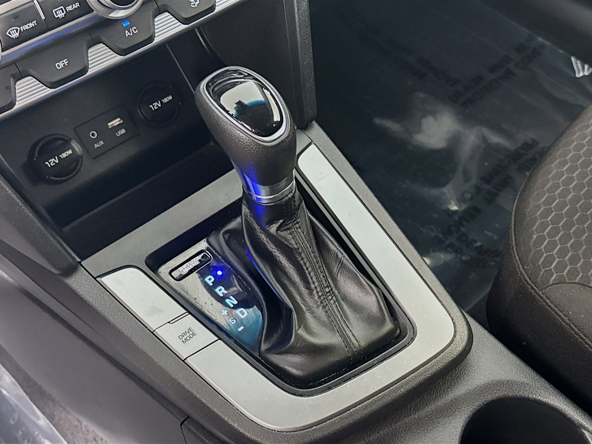 Used 2020 Hyundai Elantra SE w/ Cargo Package (C1) image 20