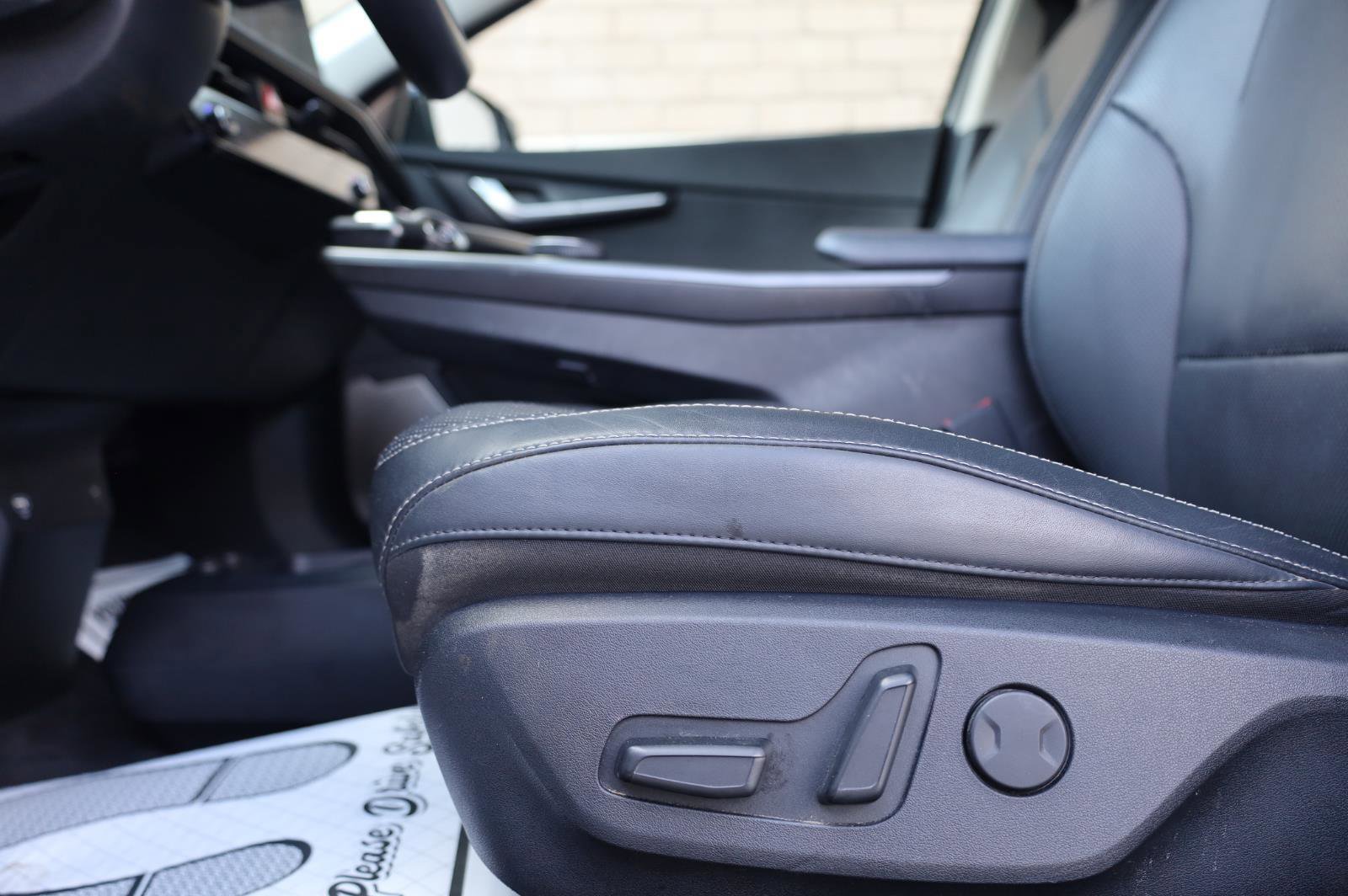 Used 2023 Kia EV6 Wind w/ Wind Technology Package AWD/4WD image 17