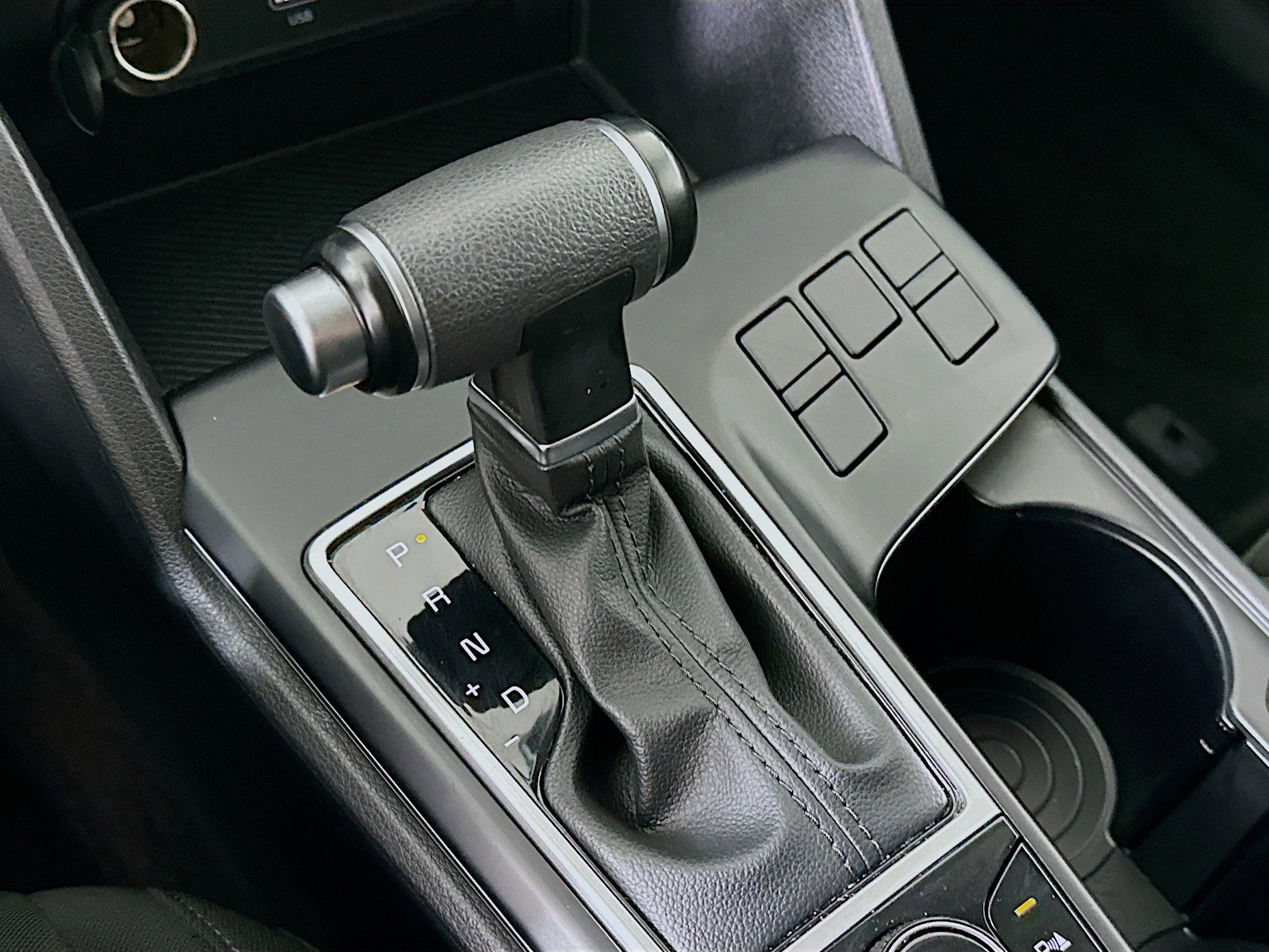 Used 2023 Kia Sportage LX image 23