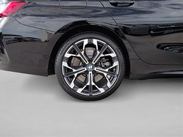 Used 2025 BMW 330i xDrive Sedan w/ Convenience Package image 25