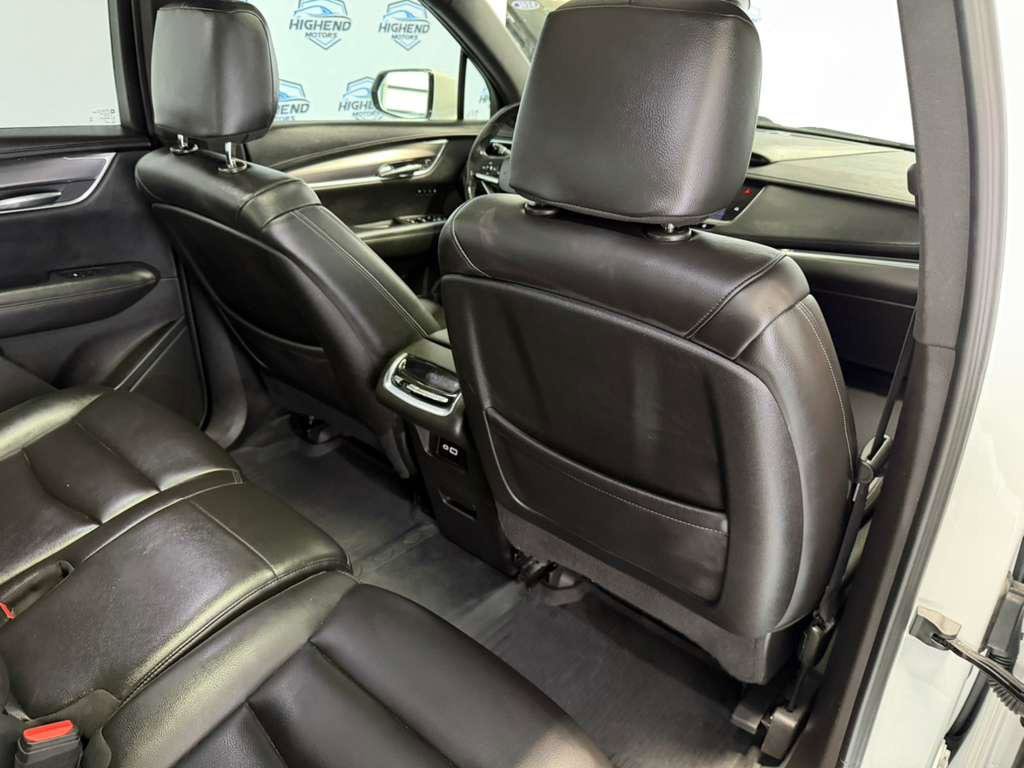 Used 2022 Cadillac XT6 Luxury image 25